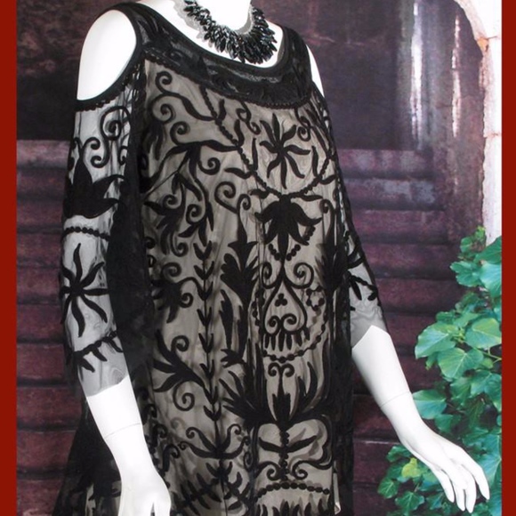 Vintage Collection NY NWOT Embroidered Tunic - Picture 2 of 4